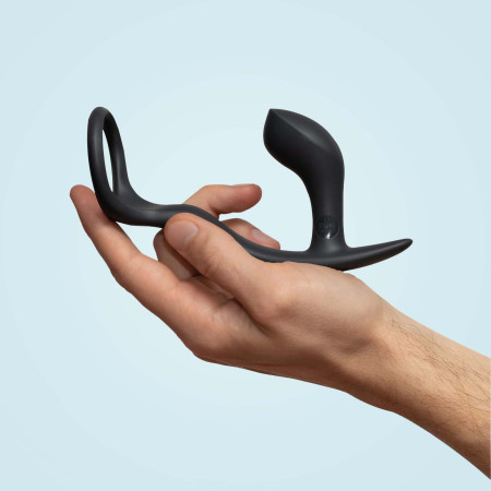 Anneaux pénien + plug anal Bootie ring mise en situation homme