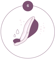 Après un rapport, il faut garder le diaphragme dans le vagin pendant 6h. Après le retrait, il suffit de le nettoyer à l'eau et au savon neutre.